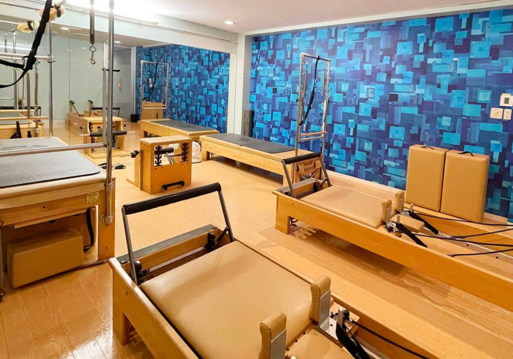 zen place pilates(ゼンプレイスピラティス) & yoga 学芸大学店スタジオ内