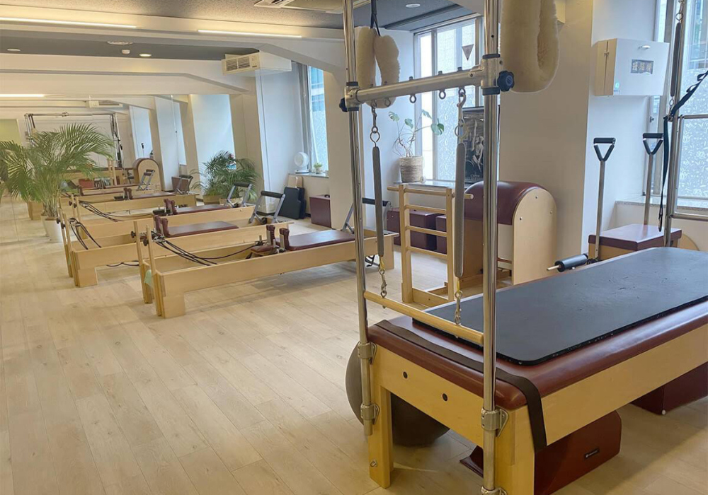 zen place pilates(ゼンプレイスピラティス) & yoga 三宮店スタジオ