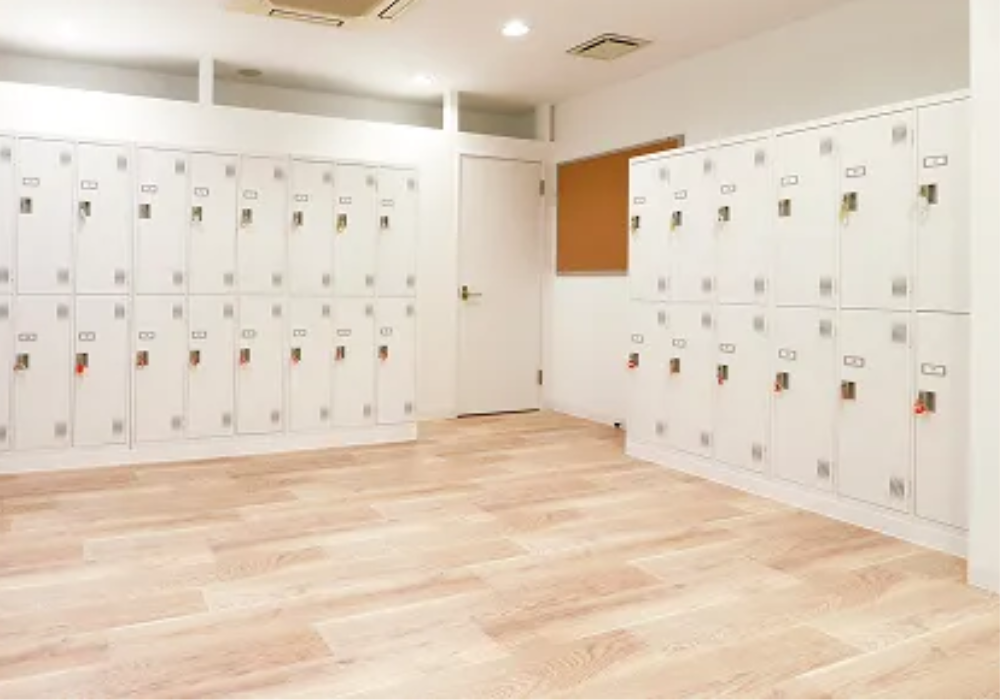 リントスル布施店ロッカー