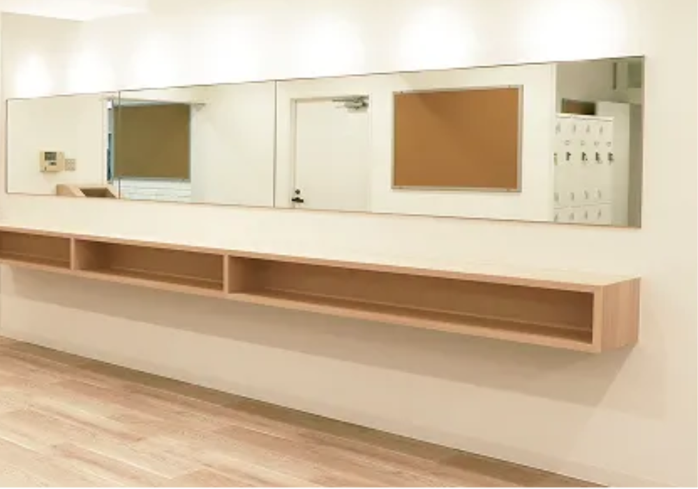 Rintosull三宮店内観