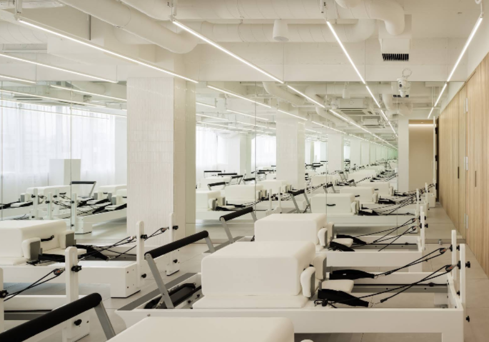 the SILK新宿店スタジオ内