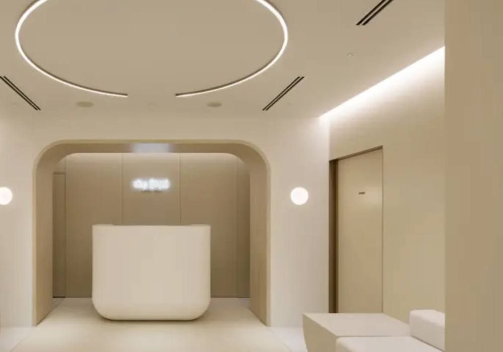 the SILK田町店店内