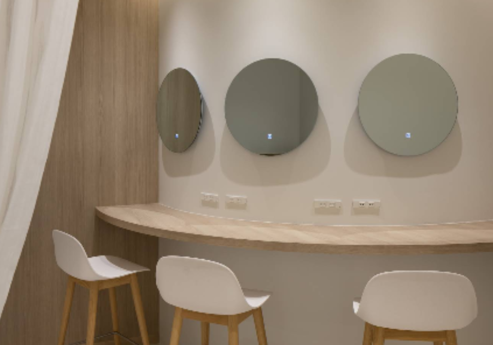 the SILK上野店パウダールーム