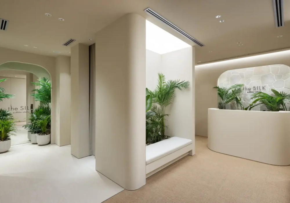 the SILK八王子店店内